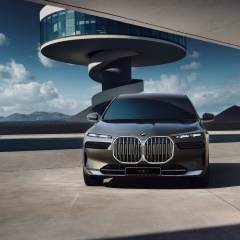 Эксклюзивная специальная версия BMW 7 серии First Edition G70