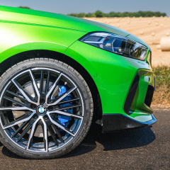 Новая BMW M135i Java Green с деталями M Performance