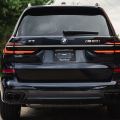 Представлен черный BMW X7 Facelift M60i Shadow Line