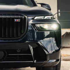 Представлен черный BMW X7 Facelift M60i Shadow Line