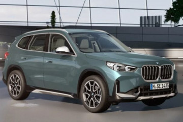 Презентация BMW X1 (2023) цвета Cape York Green BMW X1 серия U11