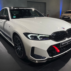 BMW M340i G20 LCI с карбоновой крышей и деталями от M Performance