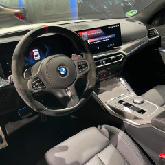 BMW M340i G20 LCI с карбоновой крышей и деталями от M Performance