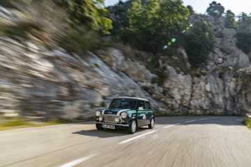 Классический MINI-Cooper на трассе в Goodwood Revival BMW Всё о MINI COOPER Все MINI