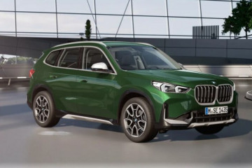 2023 BMW X1 XLine в цвете Sanremo Green BMW X1 серия U11