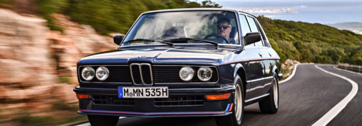 Ультра-Редкий BMW M535i Lightweight E12 простоял в гараже 31 год