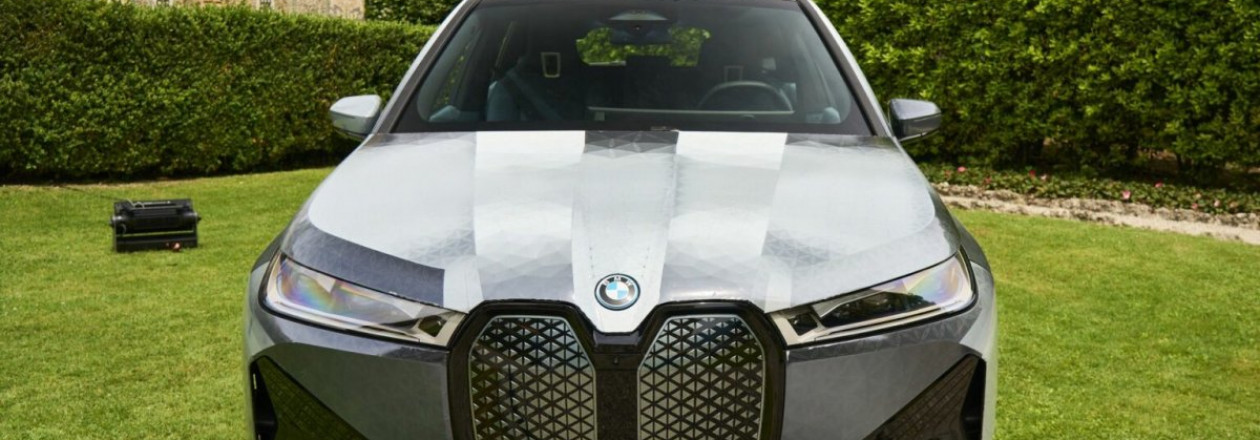 Меняющий цвет BMW iX Flow: одно из лучших изобретений 2022 года Меняющий цвет BMW iX Flow: одно из лучших изобретений 2022 года