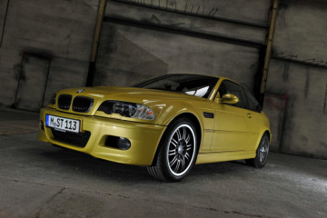 BMW M3 E46 эксперимент со смешиванием цветов: желтая Wu-Tang Yellow Pearl + синяя Cobalt Blue Candy BMW 3 серия E46