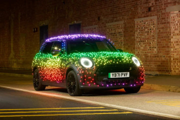 3000 светодиодов на праздничном MINI :: BMW :: Всё о MINI COOPER :: Все MINI 3000 светодиодов на праздничном MINI BMW Всё о MINI COOPER Все MINI