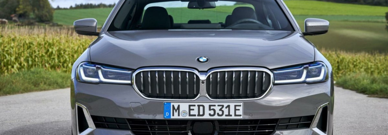 BMW 530e 2022 года