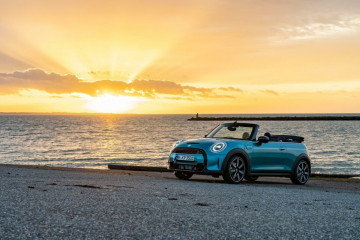 МИНИ-кабриолет Seaside Edition отмечает 30-летие :: BMW :: Всё о MINI COOPER :: Все MINI МИНИ-кабриолет Seaside Edition отмечает 30-летие BMW Всё о MINI COOPER Все MINI