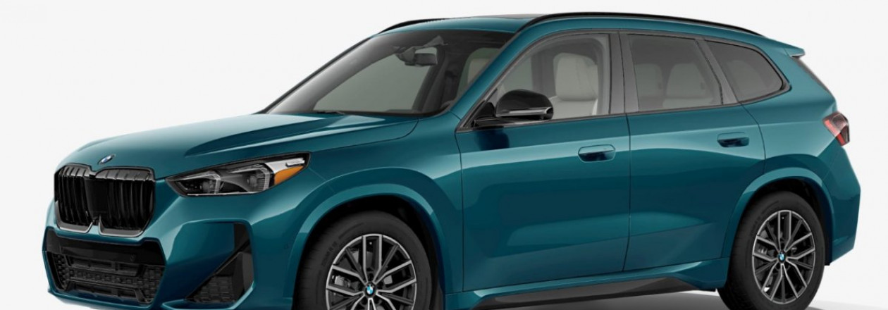 BMW X1 2023 в цвете Blue Bay Lagoon Metallic