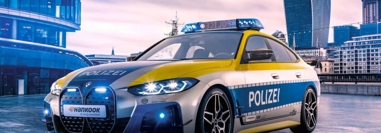 Полицейская машина BMW i4 M50 от AC Schnitzer