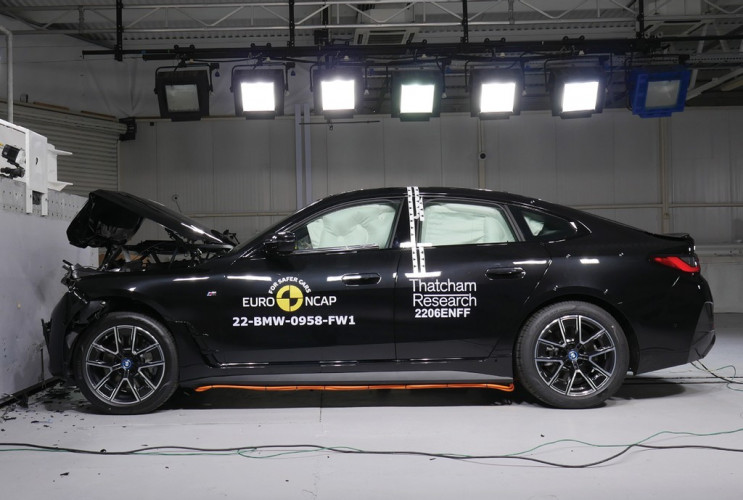 BMW i4 в краш-тесте ANCAP BMW 4 серия Gran Coupe