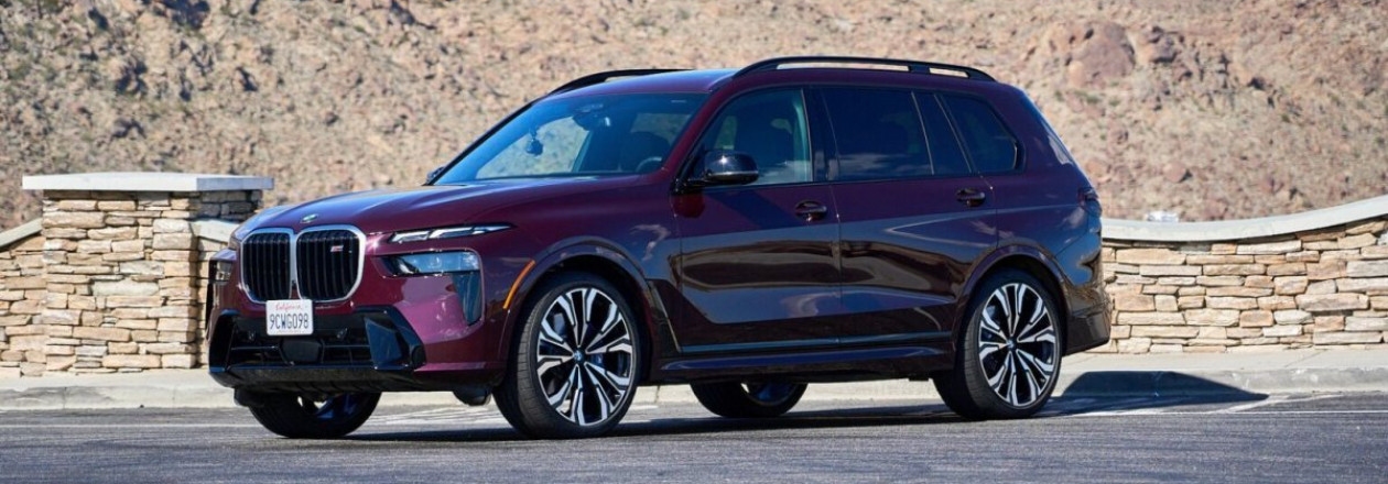 BMW X7 LCI 2023 года выпуска