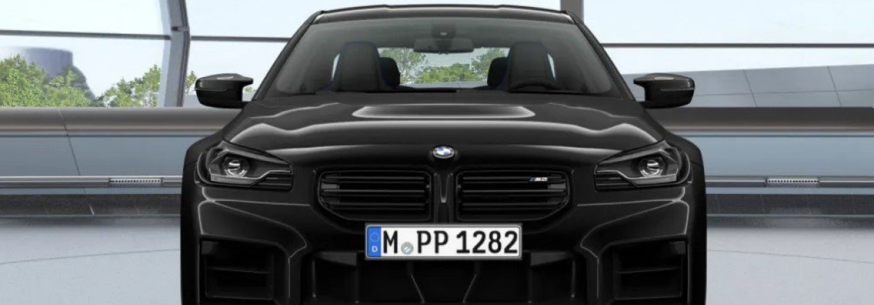 BMW M2 Black Sapphire 2023 показывает свою темную сторону в видеороликах Walkaround