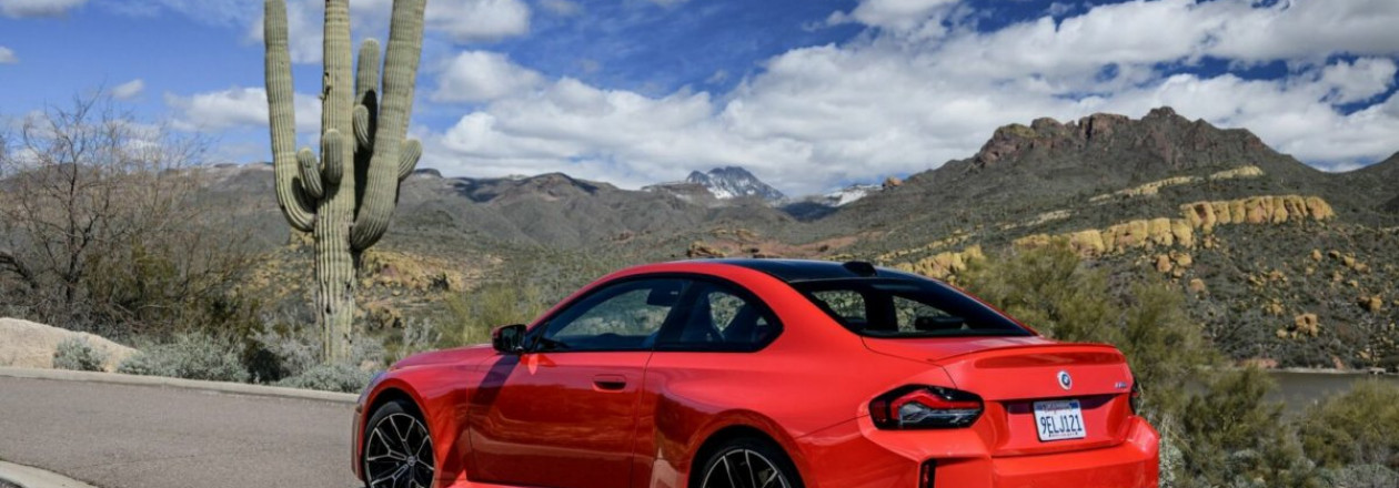 BMW M2 2023 с механической коробкой передач BMW M2 2023 с механической коробкой передач