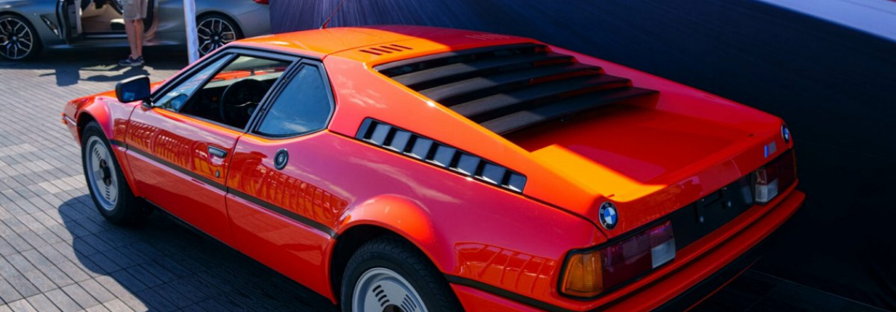 Видео: малолитражный BMW M1 Inka Orange за 695000 евро Видео: малолитражный BMW M1 Inka Orange за 695000 евро