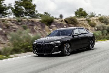 BMW 7 серии 2023 демонстрирует на видео специальный аэродинамический обвес :: BMW :: 7 серия :: G70 BMW 7 серии 2023 демонстрирует на видео специальный аэродинамический обвес BMW 7 серия G70