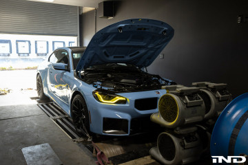 BMW M2 2023 демонстрирует повышенную мощность и крутящий момент в динамо-тесте BMW 2 серия G87