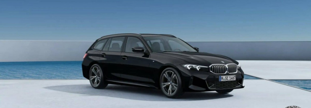2023 BMW 330d Touring выезжает на автобан для обязательного заезда на максимальной скорости