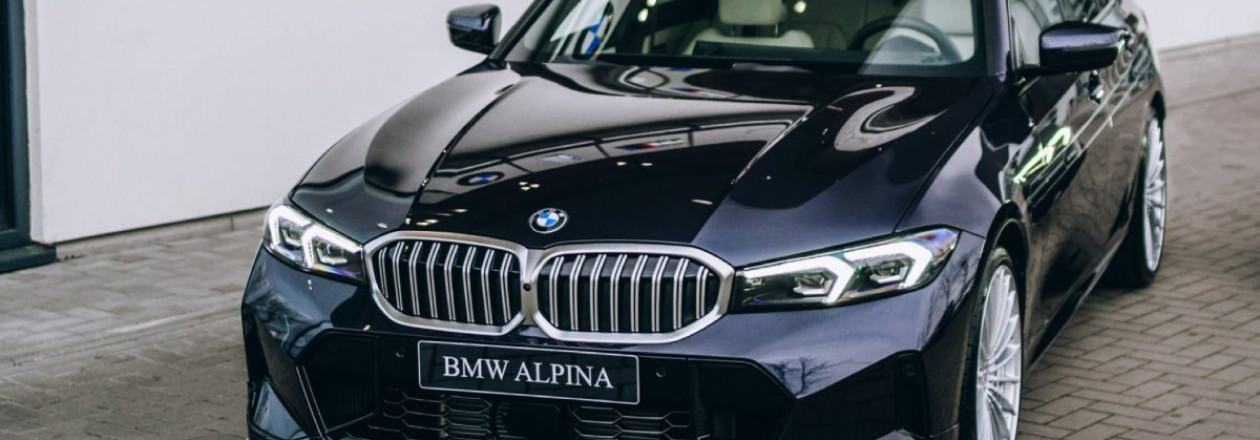 Рестайлинг ALPINA B3 Touring цвета Макао Blue Рестайлинг ALPINA B3 Touring цвета Макао Blue