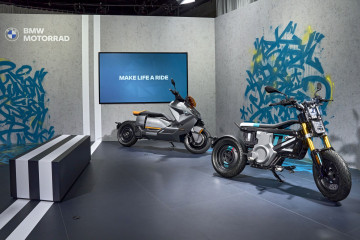 BMW CE 02 дебютирует с максимальной скоростью 95 км/ч и запасом хода 90 км BMW Мотоциклы BMW Все мотоциклы