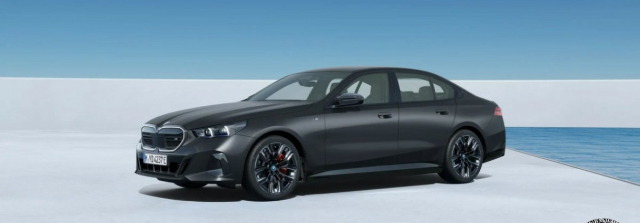 BMW i5 M60 Frozen Deep Grey на выставке Welt