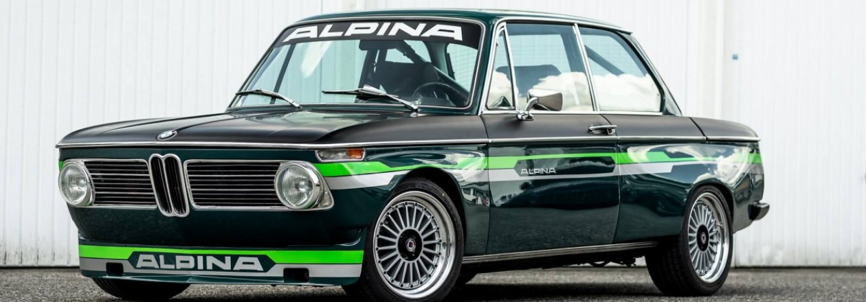 ALPINA 2002 tii восстановлена компанией Manhart и доведена до 200 л.с.