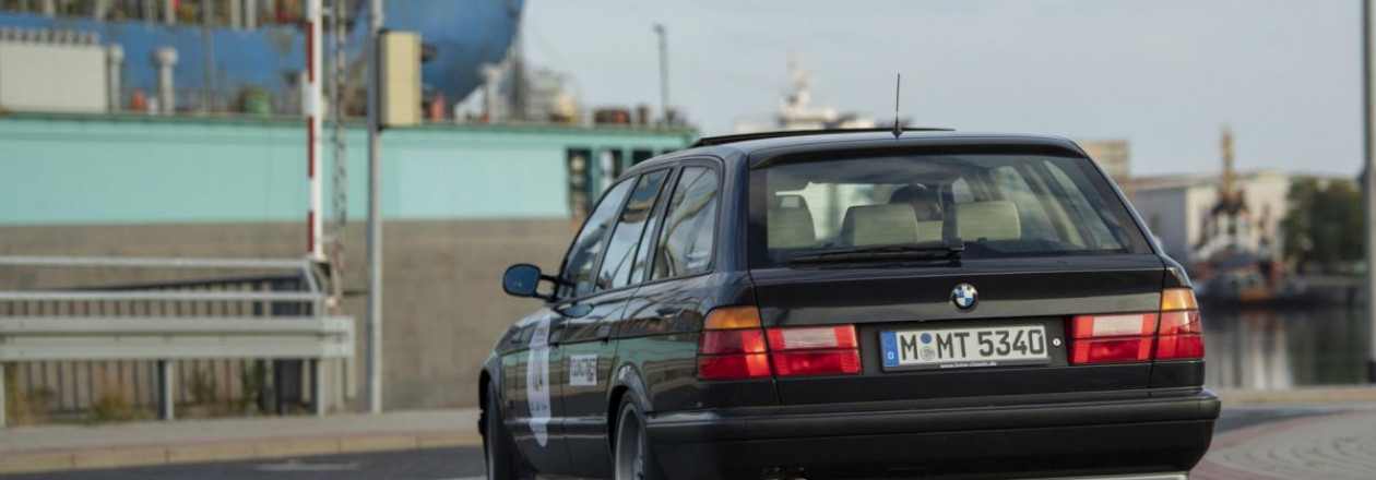 Видеообзор редкого BMW M5 Touring E34 Видеообзор редкого BMW M5 Touring E34