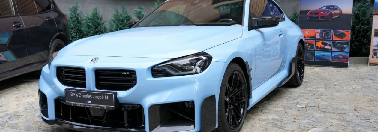 2023 BMW M2 демонстрирует карбоновые детали M Performance