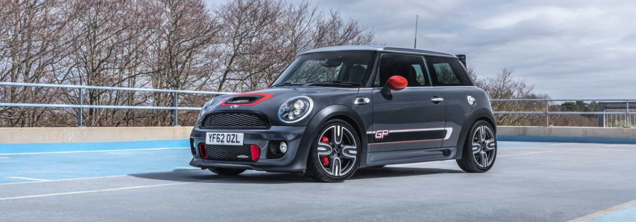 John Cooper Works GP2 - настоящая ракета MINI UK John Cooper Works GP2 - настоящая ракета MINI UK