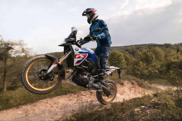 BMW Motorrad представляет новые модели BMW F 800 GS, F 900 GS и F 900 GS Adventure BMW Мотоциклы BMW Все мотоциклы