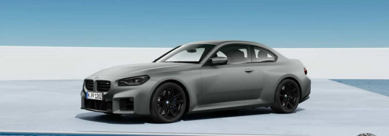 BMW M2 G87 в цвете Frozen Pure Grey Matte