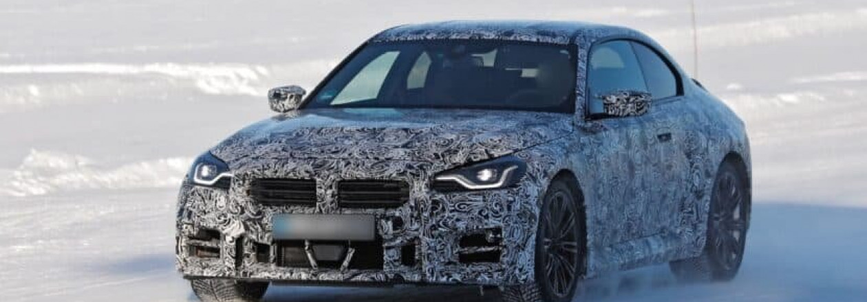 2025 BMW M2 CS G87 тестирование в условиях снежной зимы