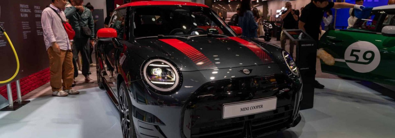 2024 MINI Cooper SE JCW в Пекине 2024 MINI Cooper SE JCW в Пекине