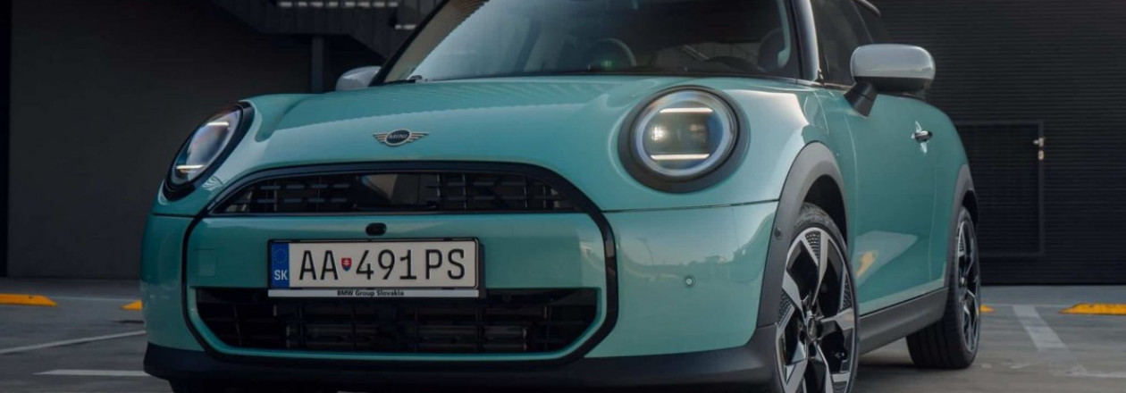 2024 MINI Cooper C - самый доступный автомобиль BMW Group 2024 MINI Cooper C - самый доступный автомобиль BMW Group