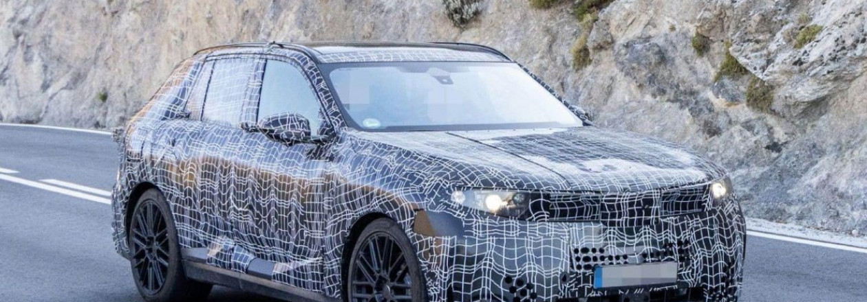 Гибридный 2026 BMW X5 M60e Гибридный 2026 BMW X5 M60e