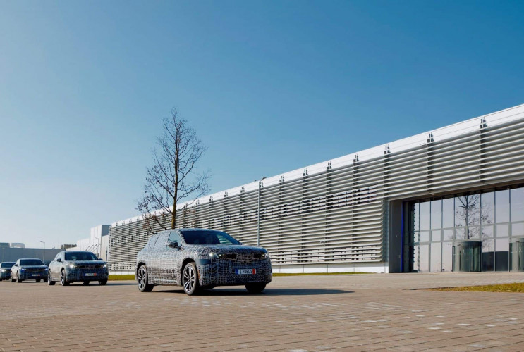 Завод BMW в Дебрецене достиг важного этапа в производстве BMW iX3 Neue Klasse BMW BMW i Все BMW i