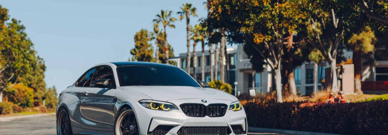 BMW M2 Competition в цвете Hockenheim получил колёса HRE и полный карбоновый апгрейд BMW M2 Competition в цвете Hockenheim получил колёса HRE и полный карбоновый апгрейд