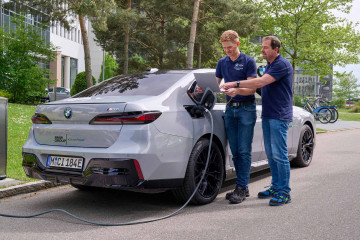 BMW тестирует i7 M70 с твердотельными аккумуляторами :: BMW :: M серия :: Все BMW M BMW тестирует i7 M70 с твердотельными аккумуляторами BMW M серия Все BMW M