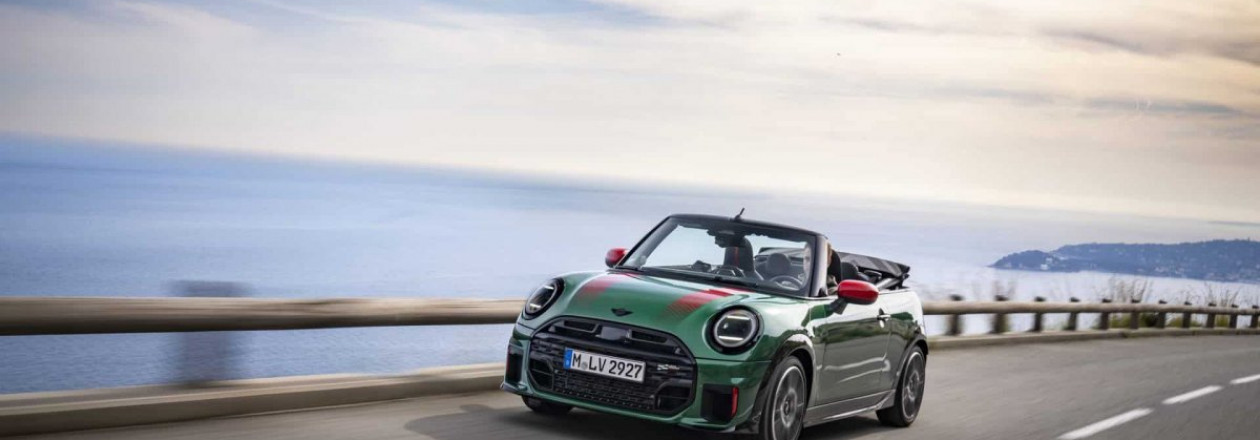 Кабриолет MINI John Cooper Works 2025 года покоряет Лазурный Берег Франции Кабриолет MINI John Cooper Works 2025 года покоряет Лазурный Берег Франции