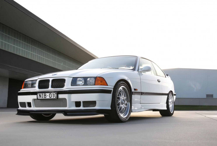 BMW E36 M3-R в цвете Alpine White — редчайшая австралийская версия BMW M серия Все BMW M