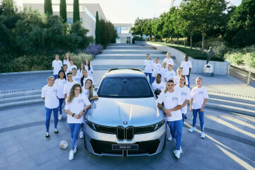BMW вручила новые электромобили женской команде «Реал Мадрид» BMW Мир BMW BMW AG