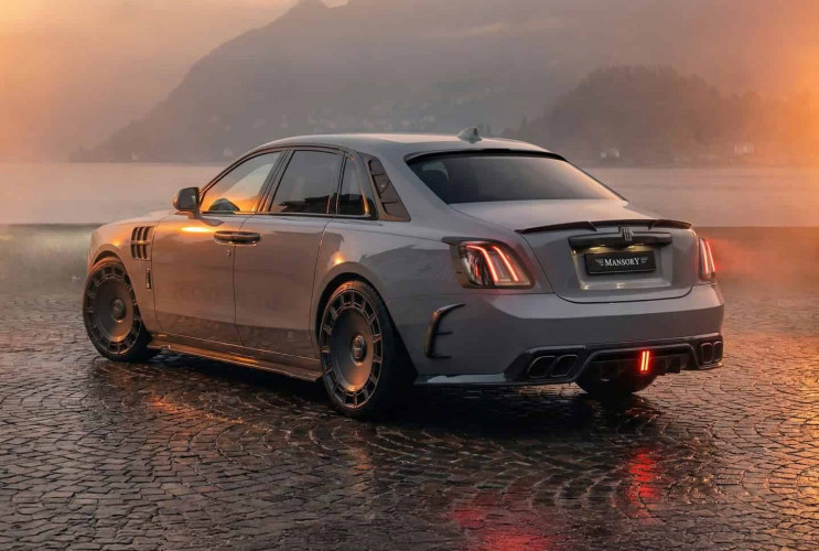 Mansory превращает Rolls-Royce Ghost из эталона утончённости в дерзкий спорт-седан BMW Rolls-Royce Rolls-Royce